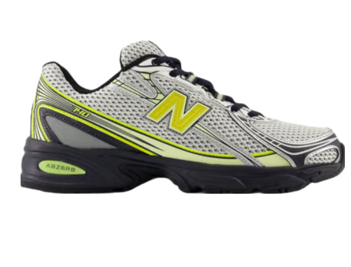 NEW BALANCE 740