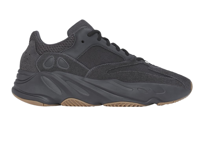 YEEZY BOOST 700